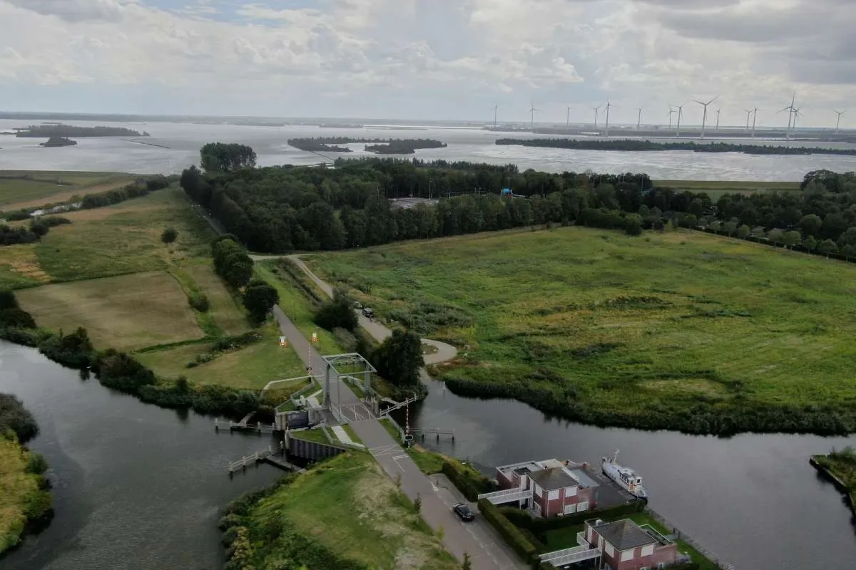 Watersportvereniging Oude Tonge, marina in Oude-Tonge, Netherlands