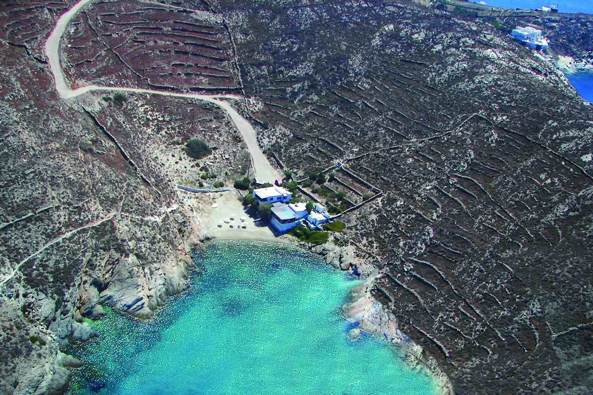 Valmas Bay in Chora, Greece — photo 5