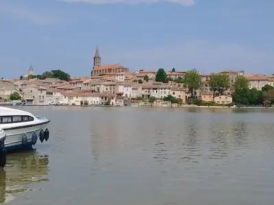 Petit Bassin, marina in Castelnaudary, France — photo 3