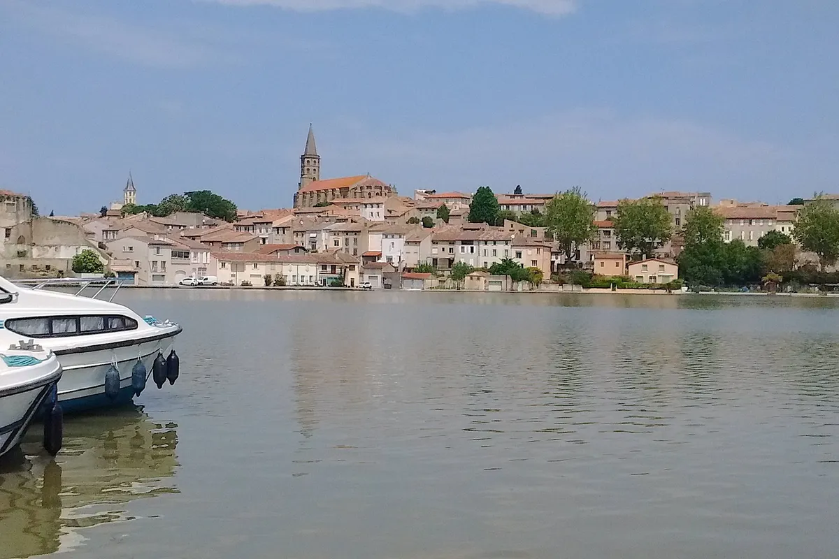 Petit Bassin, marina in Castelnaudary, France — photo 3