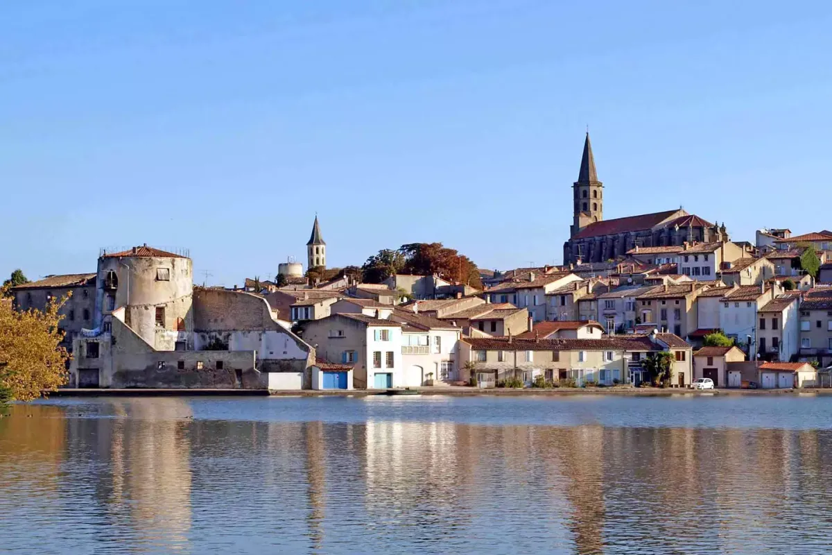 Petit Bassin, marina in Castelnaudary, France — photo 4