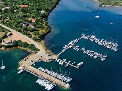 Port Pianottoli-Caldarello, marina in Pianottoli-Caldarello, France — photo 3