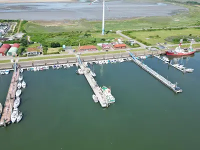 Schutzhafen Borkum, marina in Borkum, Germany — photo 5