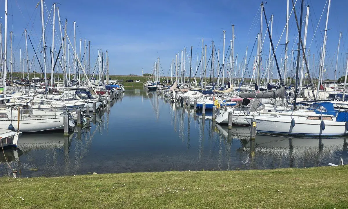 Watersportvereniging Flacquee, marina in Middelharnis, Netherlands — photo 2