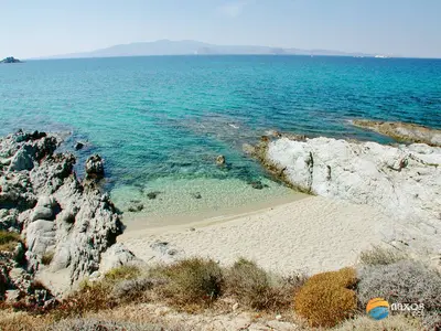 Portokali Bay in Schinoussa, Greece — photo 4