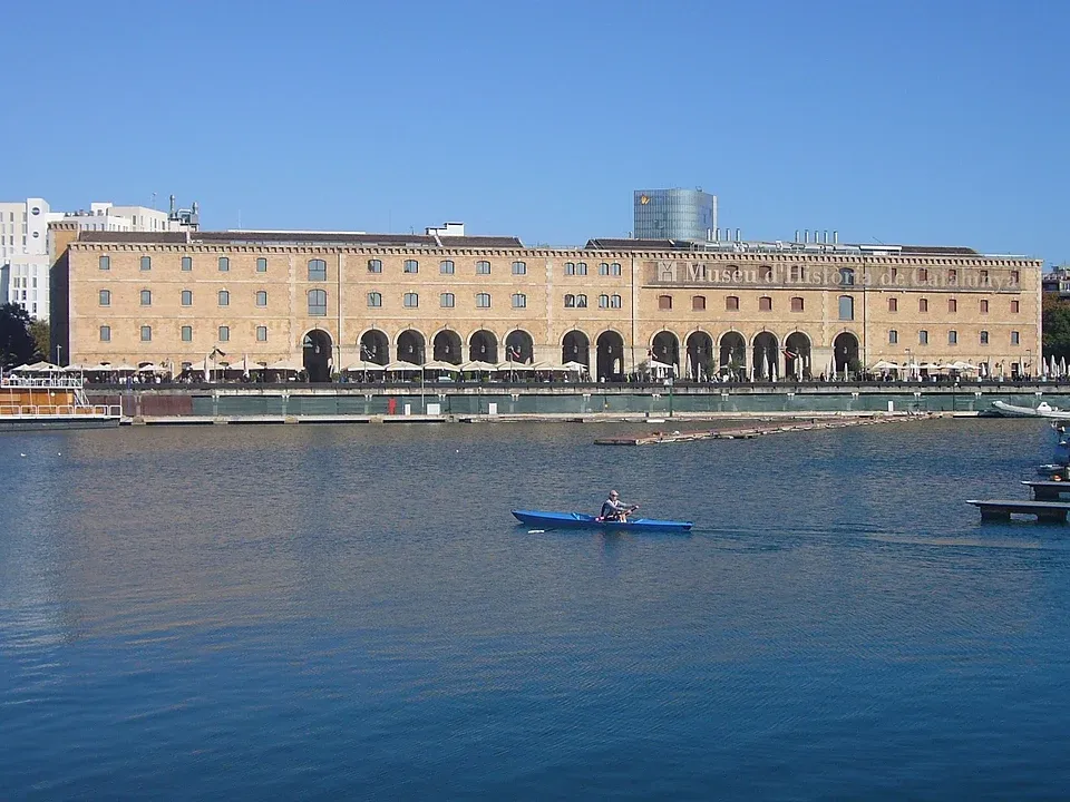 Moll del Dipòsit Marina in Barcelona, Spain — photo 3