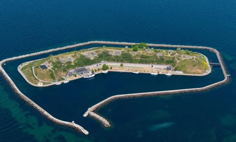 Flakfortet Havn, marina in Tårnby Kommune, Denmark