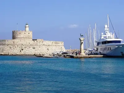 Mandraki Bay