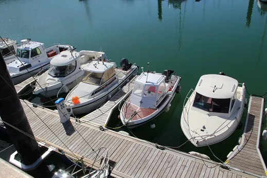 Port de Plaisance de Calais, marina in Calais, France — photo 10