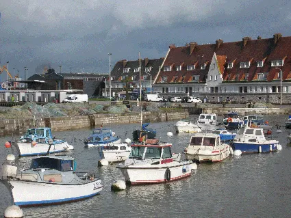 Port de Plaisance de Calais, marina in Calais, France — photo 5