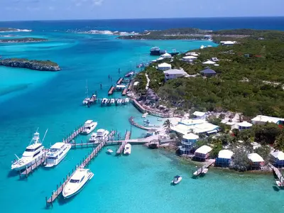 Staniel Cay Yacht Club, marina in Exuma, Bahamas — photo 2