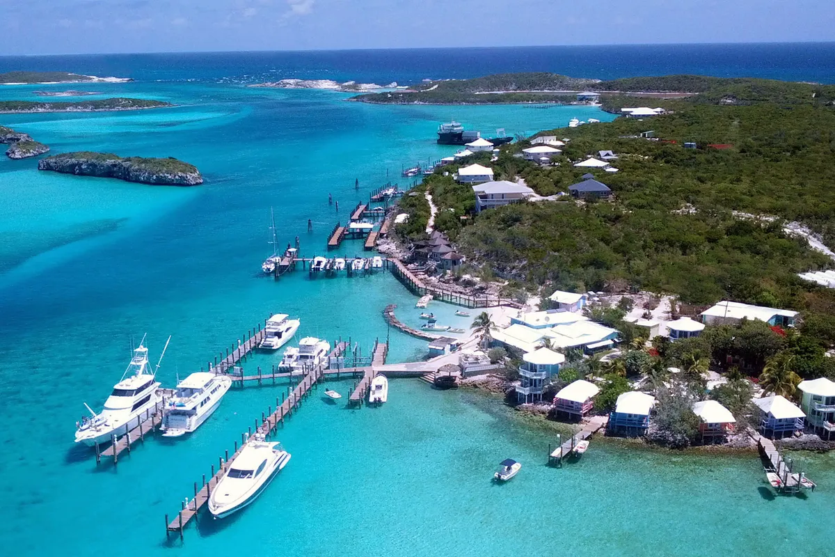 Staniel Cay Yacht Club, marina in Exuma, Bahamas — photo 2