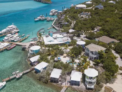 Staniel Cay Yacht Club, marina in Exuma, Bahamas — photo 3