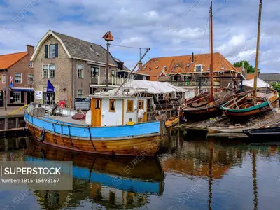 Gemeentehaven Spakenburg, marina in Bunschoten-Spakenburg, Netherlands — photo 2
