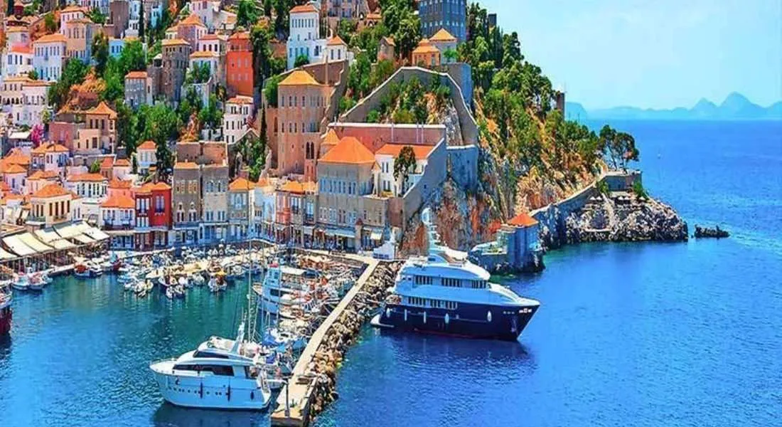 Hydra - Hydra Port, marina in Hydra, Greece — photo 4