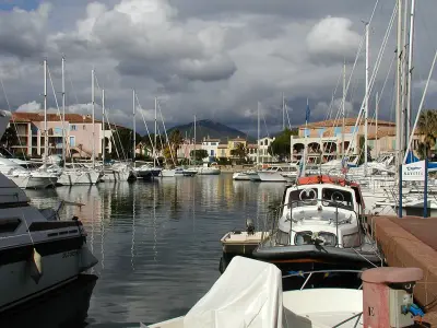 Port du Pilon, marina in Saint-Tropez, France — photo 3