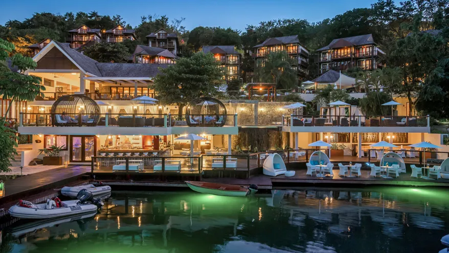 Marigot Bay, marina in Coolie Town, Saint Lucia — photo 3