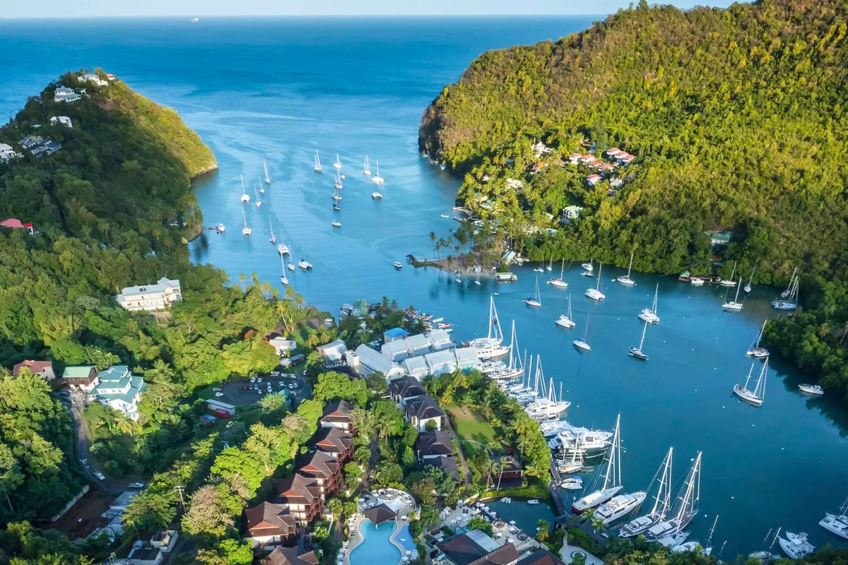 Marigot Bay, marina in Coolie Town, Saint Lucia — photo 5
