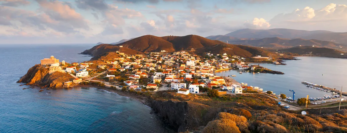 Psarou Bay in Psara, Greece