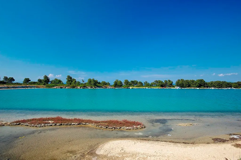 Livari Lagoon, bay in Sithonia Municipal Unit, Greece — photo 3