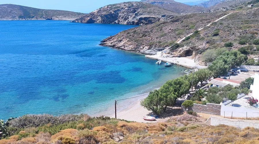 Kambi Bay in Φούρνοι, Greece
