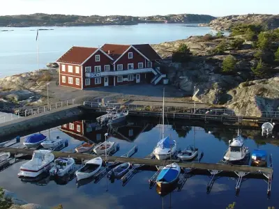 Resö Gästhamn, marina in Hamnsundet, Sweden — photo 5