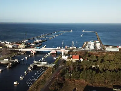 Falsterbokanalens småbåtshamn, marina in Ljunghusen, Sweden — photo 4