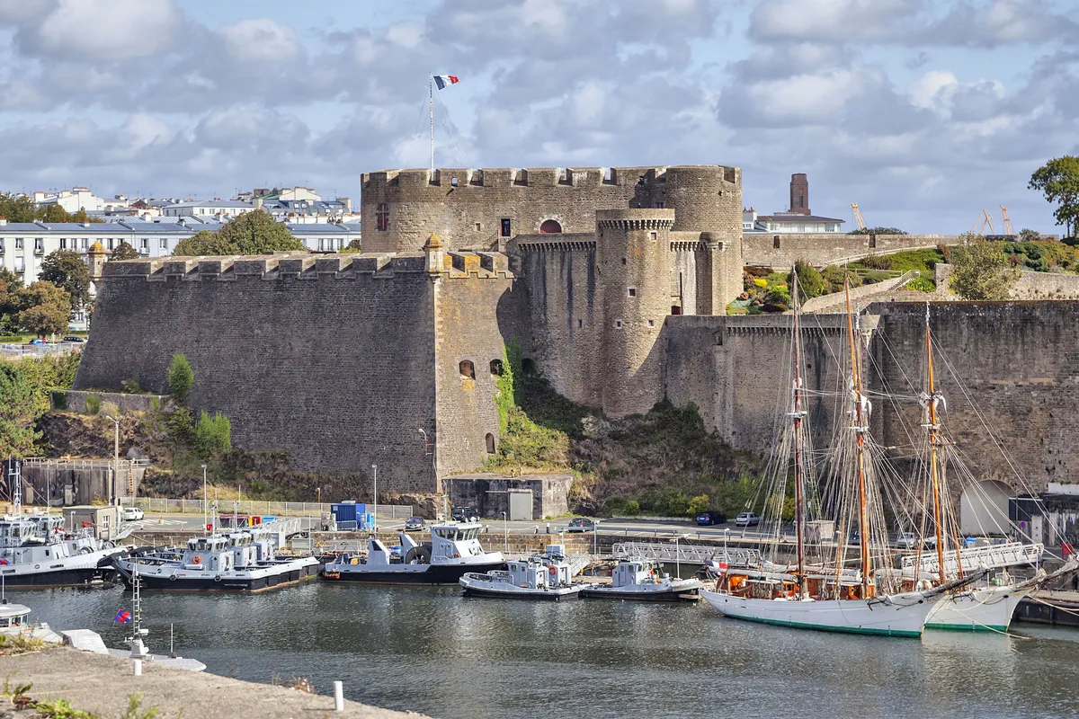 Port de Porscaff, marina in Lampaul-Plouarzel, France — photo 2