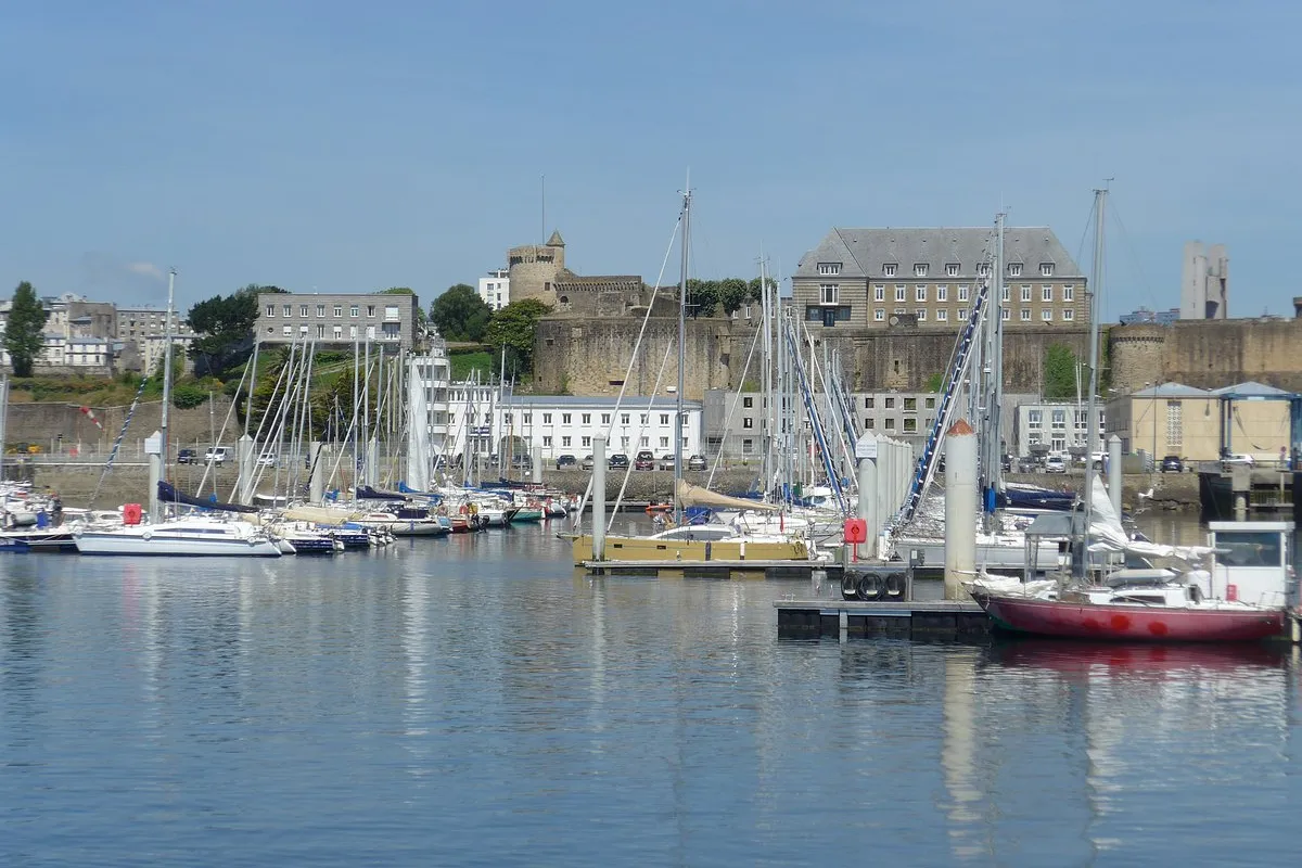 Port de Porscaff, marina in Lampaul-Plouarzel, France — photo 8