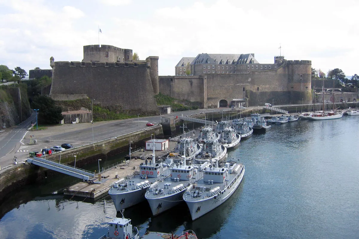 Port de Porscaff, marina in Lampaul-Plouarzel, France — photo 6