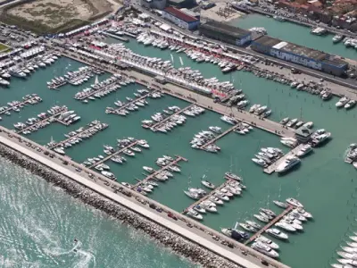 Marina dei Cesari