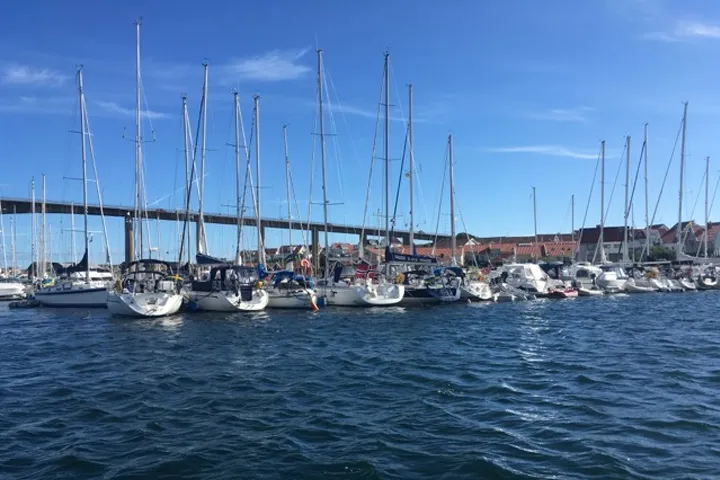 Hasselösunds gästhamn, marina in Kungshamn, Sweden — photo 3