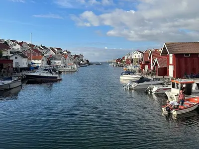 Gullholmens gästhamn, marina in Gullholmen, Sweden — photo 4