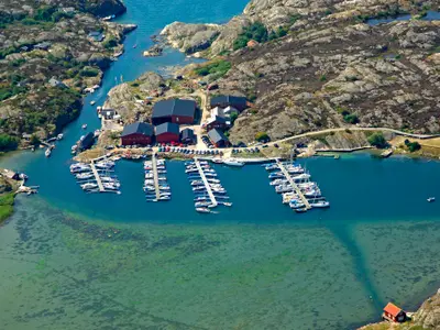 Grundsunds hamn, marina in Grundsund, Sweden — photo 3