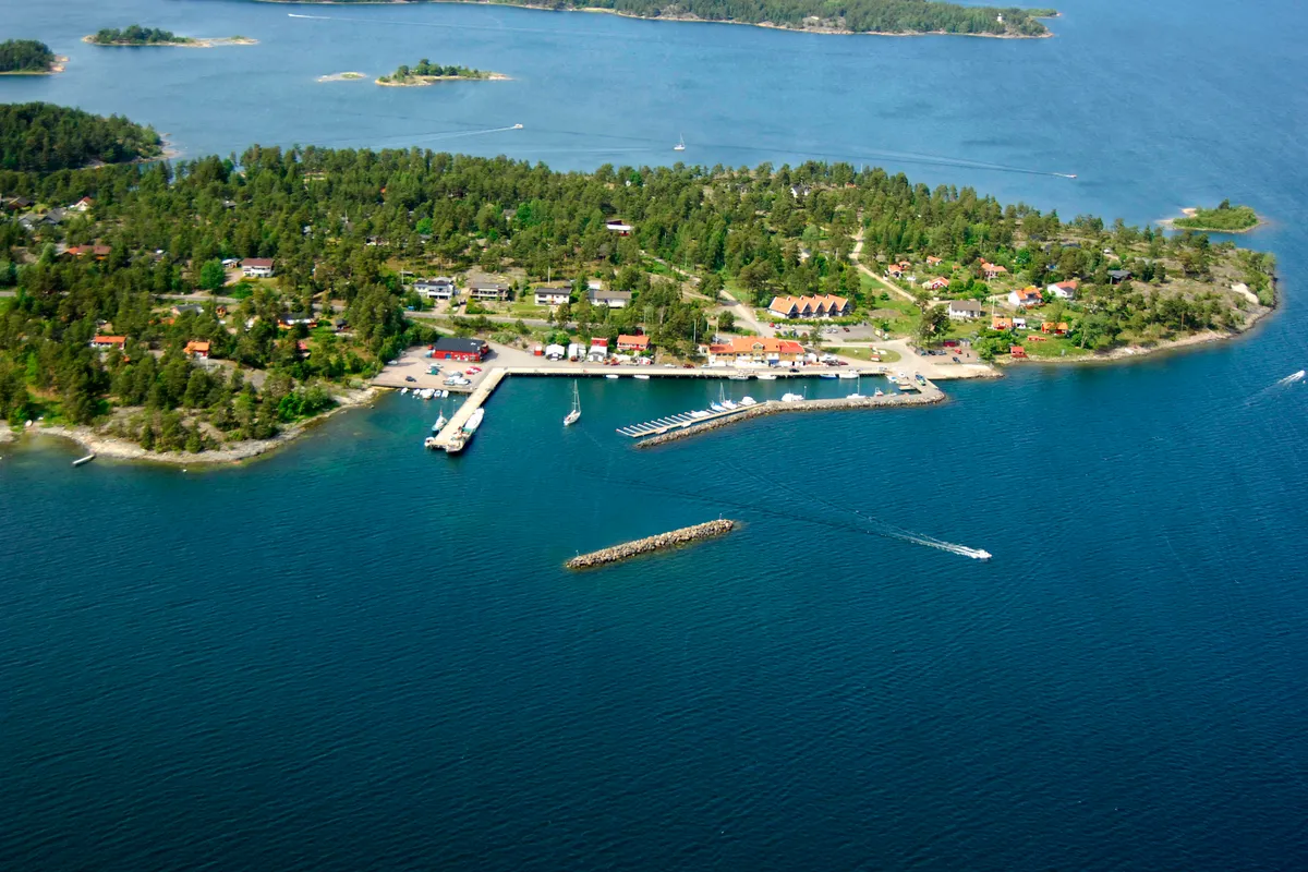 Fyruddens hamn, marina in Fyrudden, Sweden — photo 2
