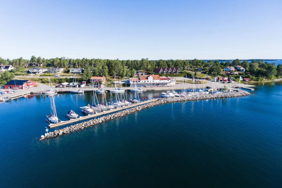 Fyruddens hamn, marina in Fyrudden, Sweden — photo 5
