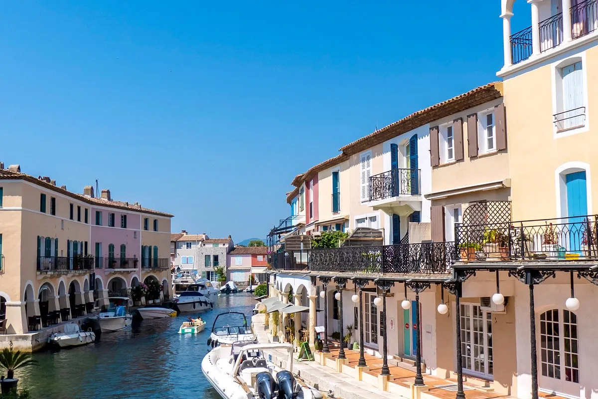 Port Grimaud, marina in Grimaud, France — photo 4