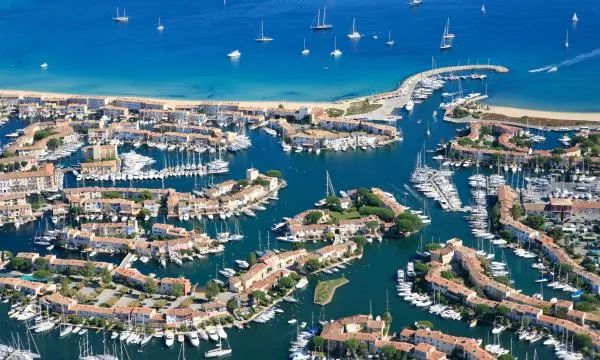 Port Grimaud, marina in Grimaud, France — photo 9