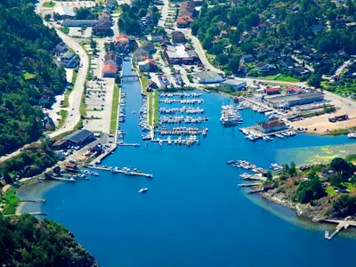 Henåns gästhamn, marina in Henån, Sweden — photo 5