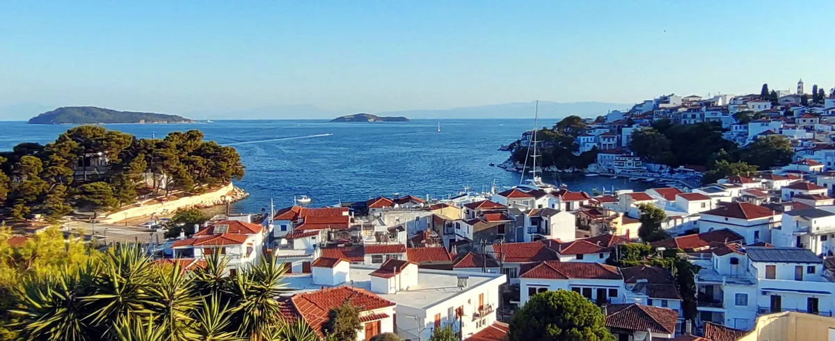 Ormos Katavathra, marina in Δήμος Σκιάθου, Greece — photo 2