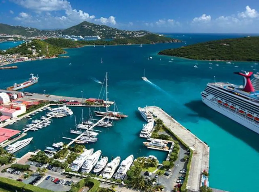Crown Bay Marina in Charlotte Amalie, United States — photo 2