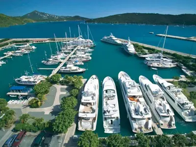 American Yacht Harbor, marina in Saint Thomas - Saint John District, United States — photo 3