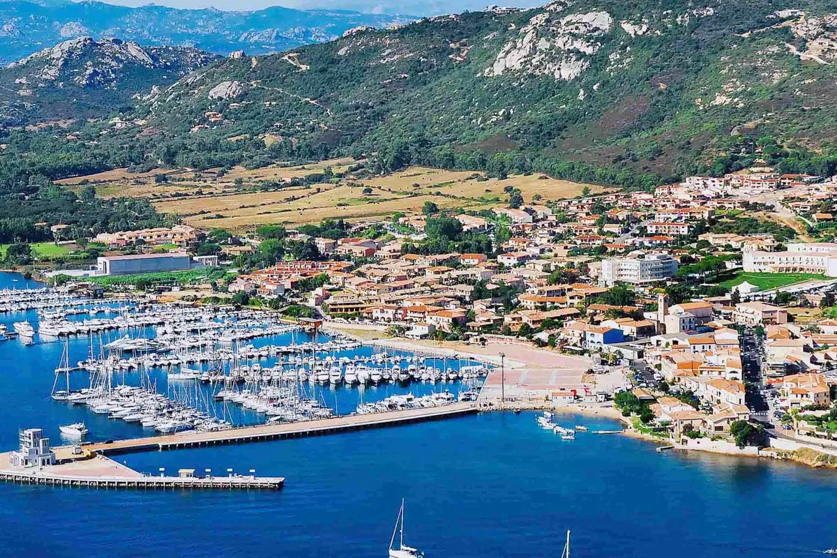 Marina di Cannigione in Cannigione, Italy — photo 6