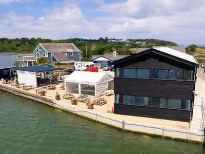 Harbour Office, marina in East Cowes, United Kingdom — photo 2