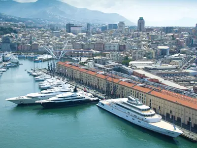 Marina Molo Vecchio in Genoa, Italy — photo 3