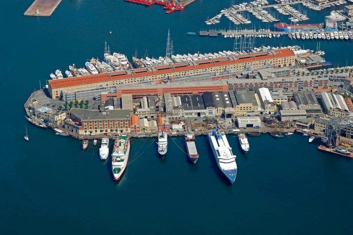 Marina Molo Vecchio in Genoa, Italy — photo 5