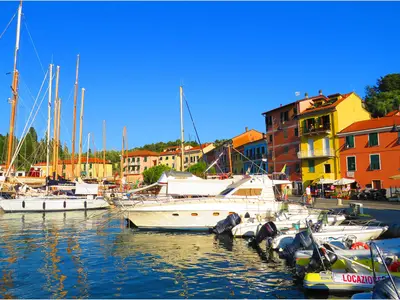 Le Grazie Harbour, marina in Le Grazie, Italy — photo 2