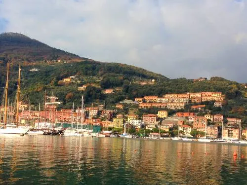 Le Grazie Harbour, marina in Le Grazie, Italy — photo 3