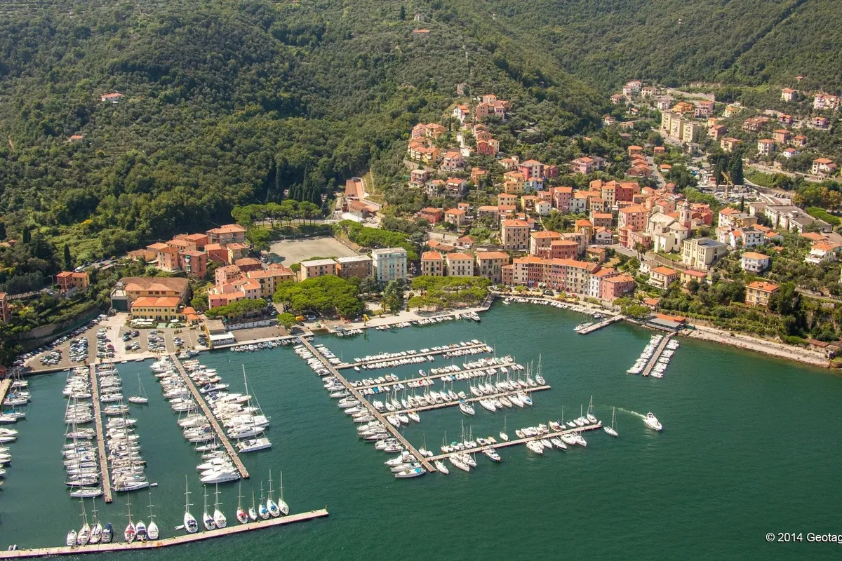 Fezzano Marina in Fezzano, Italy — photo 4