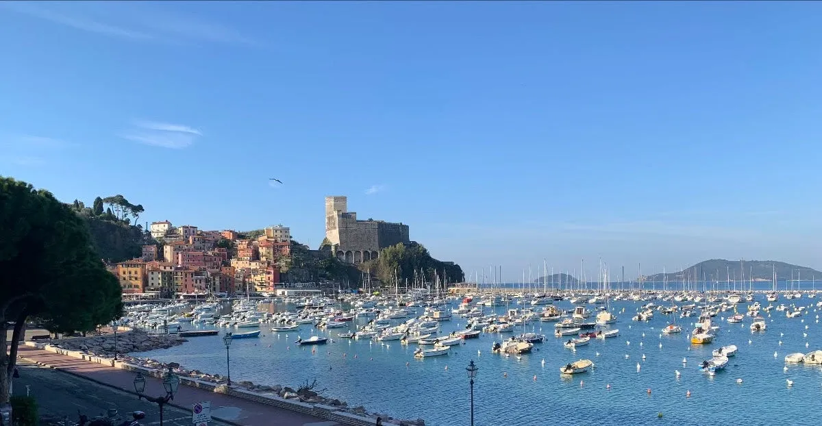 Lerici Harbour, marina in Lerici, Italy — photo 8
